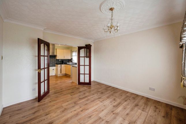 23, Harlington Road, Mexborough photo 2