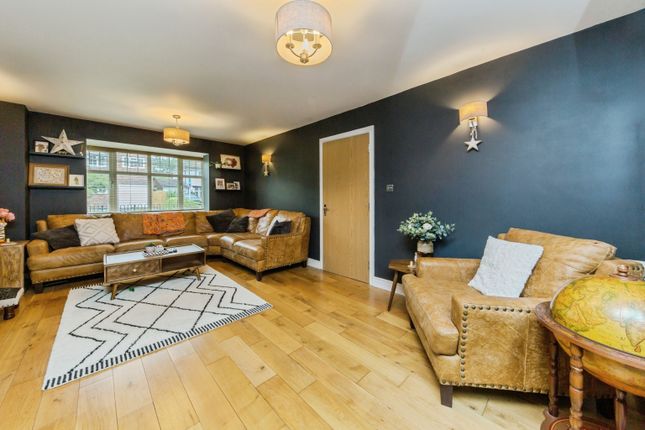 28, Newtons Lane, Sandbach photo 3