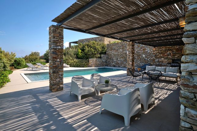 Villa for sale in Balade/ Sifnos, Cyclade Islands, South Aegean, Greece