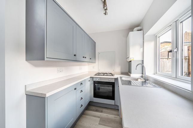35 Oak Lane, Windsor photo 4