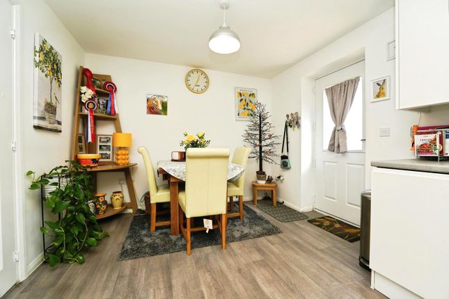 17, Whatling Way, Dursley photo 4