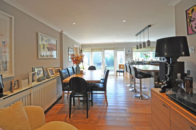 5, Laurel Crescent, Newport photo 3