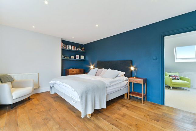Terraced house for sale in Eatonville Road, London