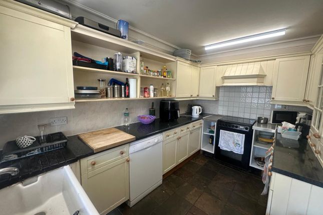 Room 2, 244, Shenley Road, Borehamwood photo 4