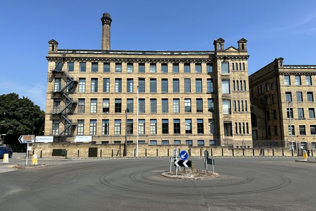 1-bed flat on Apartment 34,, New Mill, Shipley, £50,000