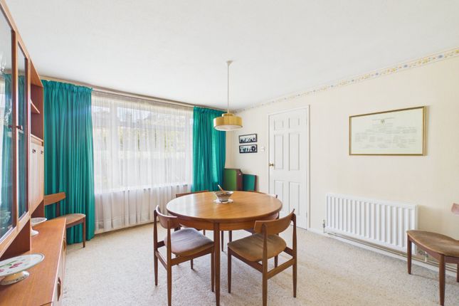 5, Illingworth Grove, Bracknell photo 4