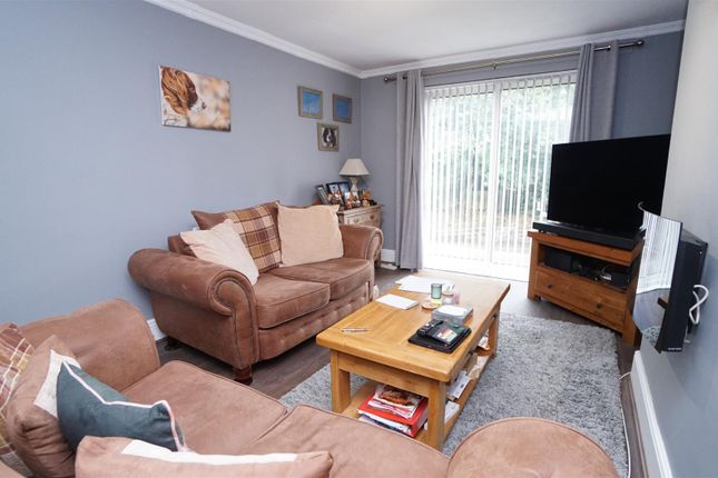 39, Musgrave Drive, Bradford photo 2