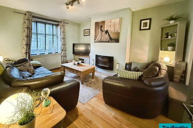 114 Colne Road, Barnoldswick photo 2