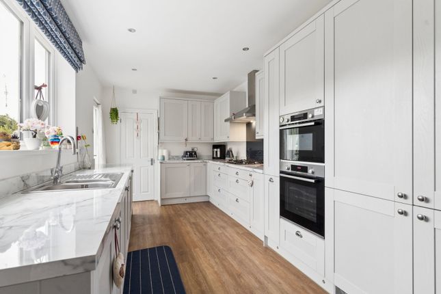 6, West Parade, Dunstable photo 4