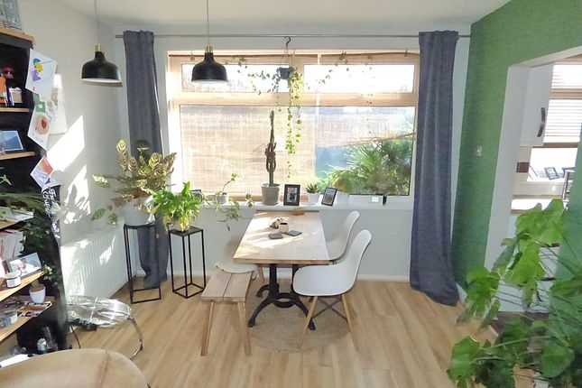 Raynville Rise, Leeds photo 4