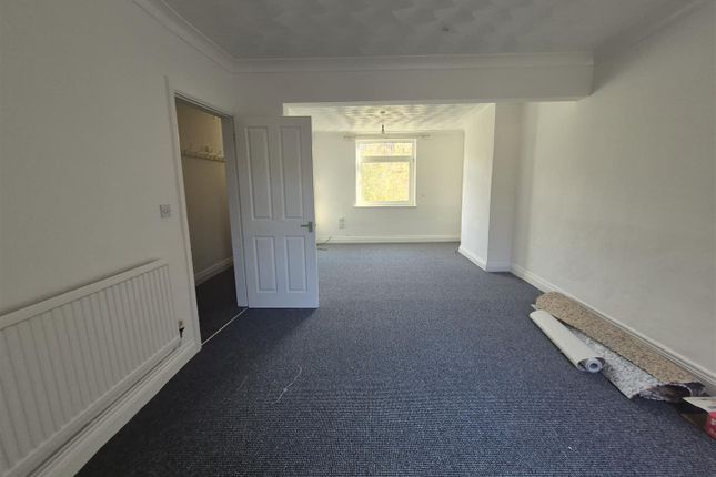 7, Archfield Terrace, Wellingborough photo 2