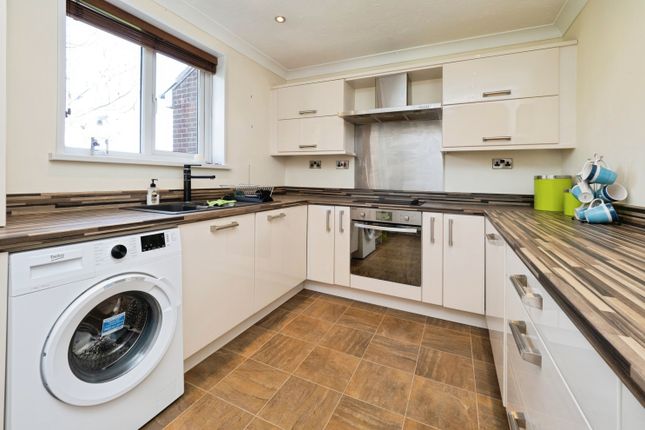 10, Hourne Court, Hessle photo 4
