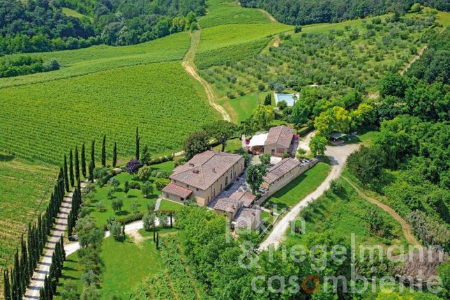 Farm for sale in Italy, Tuscany, Siena, San Gimignano