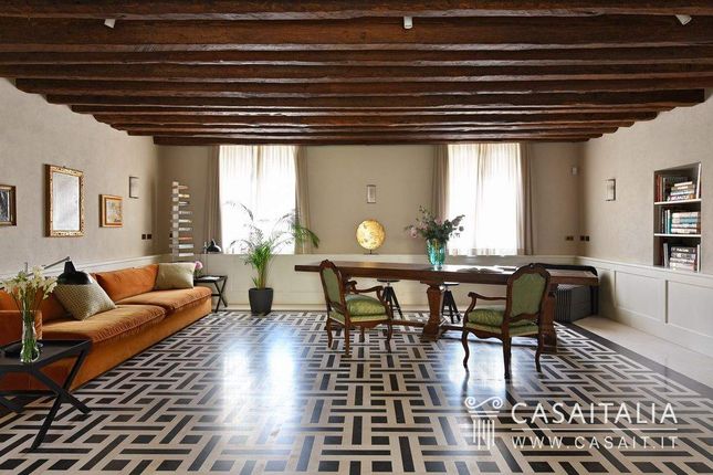 Apartment for sale in Venezia, Emilia-Romagna, Italy