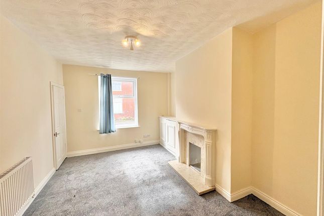 22, Stanley Road, Platt Bridge photo 2