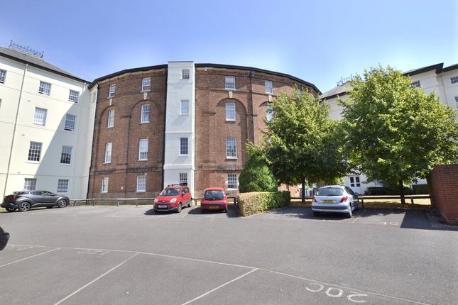 Thumbnail Flat for sale in The Crescent, Gloucester