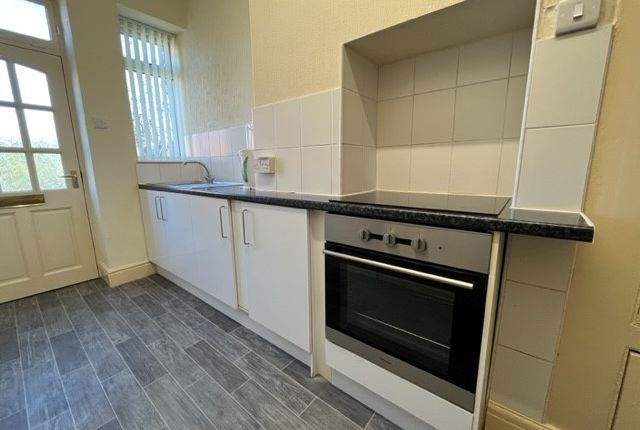 128B, Sheffield photo 3