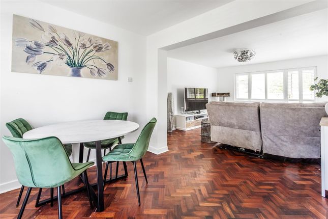 Flat for sale in Floral Court, Ashtead