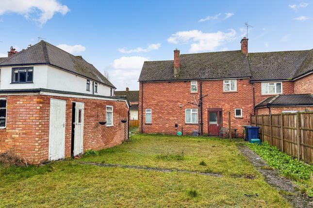 35, Hearnes Meadow, Seer Green photo 2