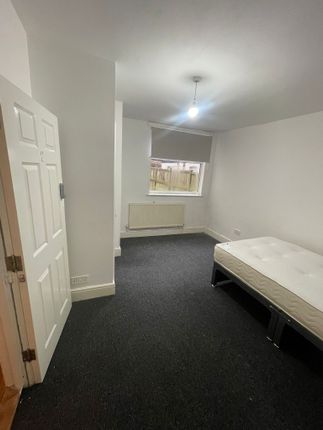Thumbnail Shared accommodation to rent in Summerfield Crescent, Birmingham