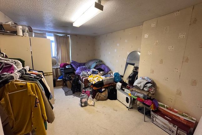 52, Kenilworth Court, Washington photo 3