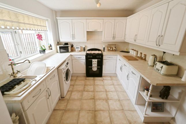 34, Salisbury Avenue, Saltney photo 4