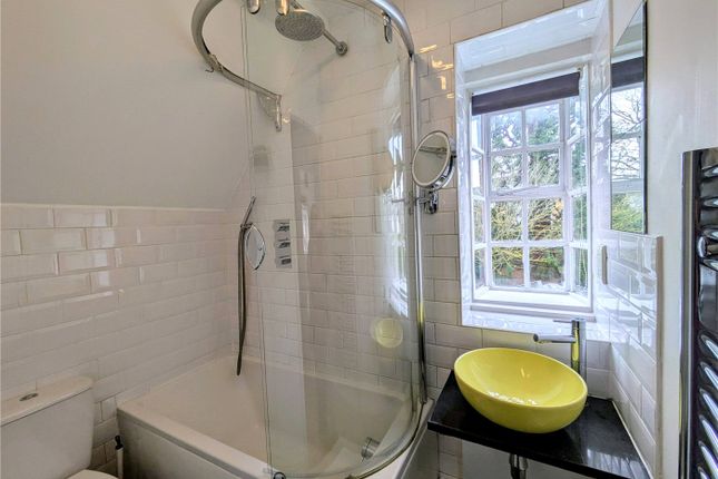 17, Roe Lane, London photo 5