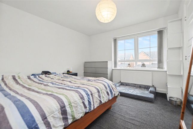 39, Welles Avenue, Leeds photo 4