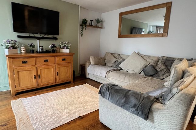 87, Brynamman Road, Ammanford photo 4