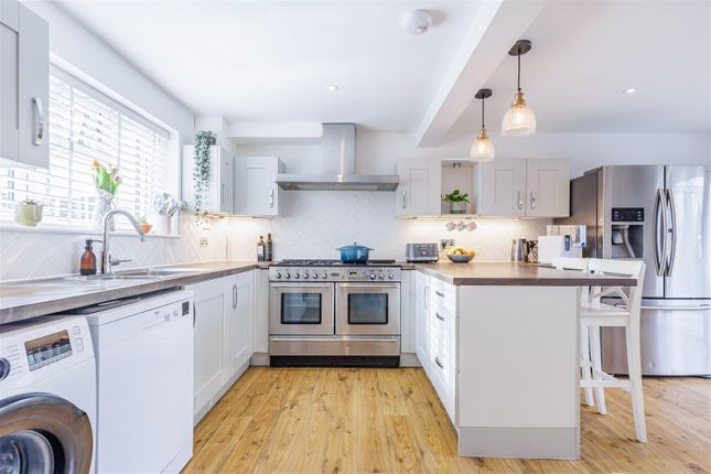 40, Beaconfield Road, Epping photo 2