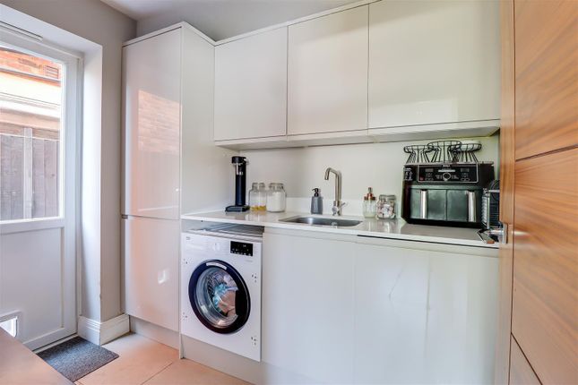106, Salisbury Road, Leigh-on-Sea photo 4