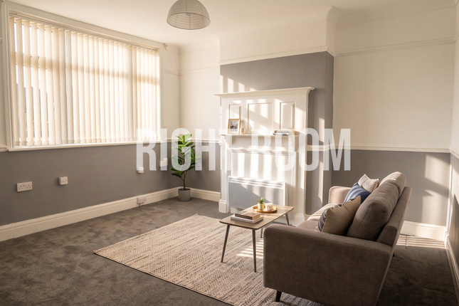14 Ampthill Road, Southampton photo 2