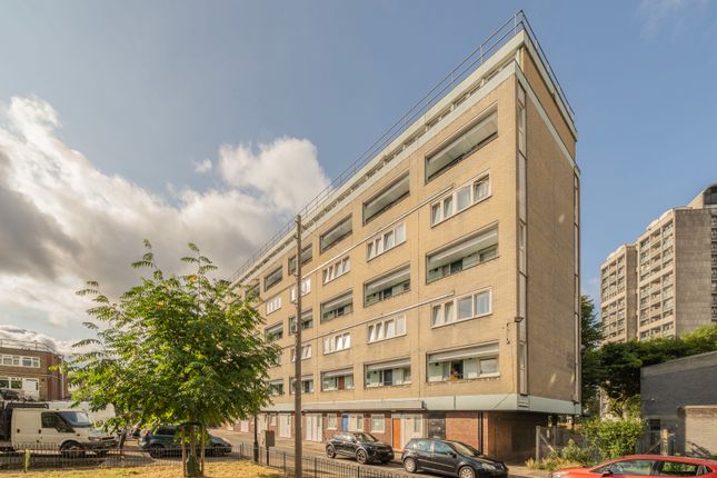 38 Molesworth House, Brandon Estate, London photo 5
