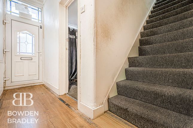 32 Jersey Road, Ilford photo 3