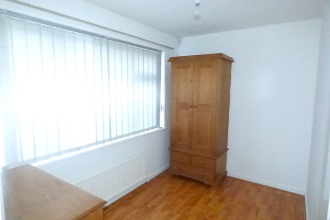 Semi-detached house to rent in Leeds &amp; Bradford Road, Leeds