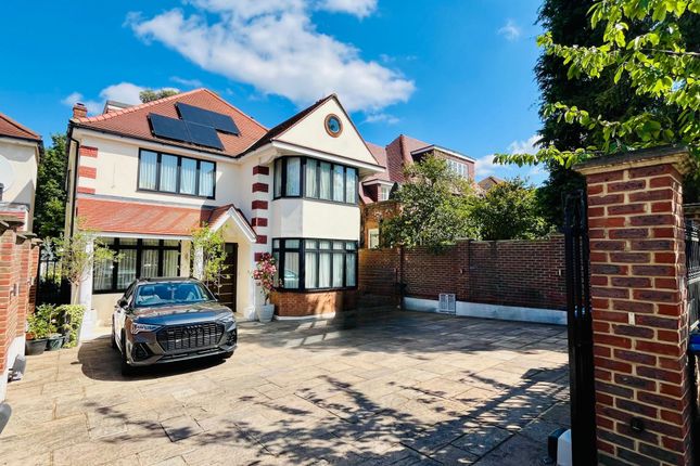 Thumbnail Detached house to rent in Brondesbury Park, Brondesbury