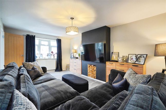 30, Elm Grove, Swadlincote photo 2