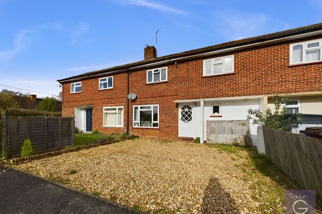 Thumbnail Terraced house to rent in Kingsley Close, Charvil