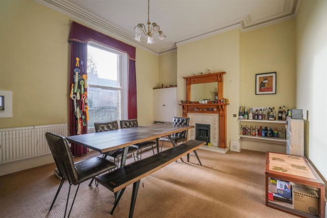 40, Clifton Road, Huddersfield photo 4