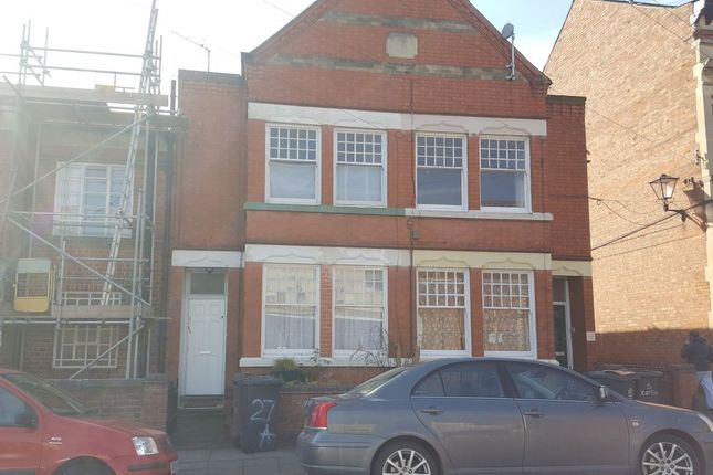 Thumbnail Flat to rent in Abingdon Road, Leicester