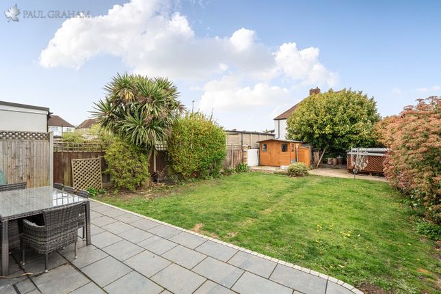 11, Buckhurst Avenue, Carshalton photo 4