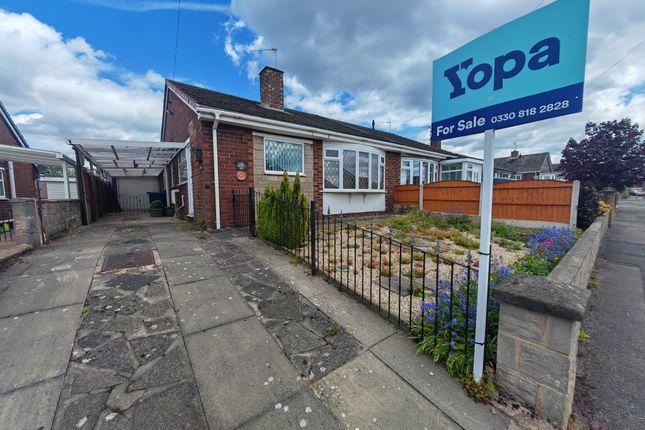 2-bed house on 28, Poplar Drive, Kidsgrove, Stoke-on-trent, £125,000