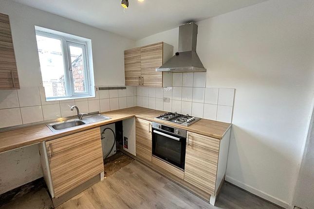 658, Liverpool Road, Manchester photo 3