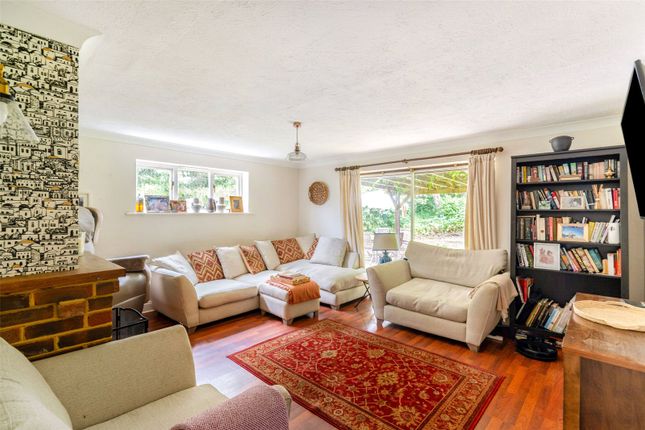 76A, Reading Road, Chineham photo 4