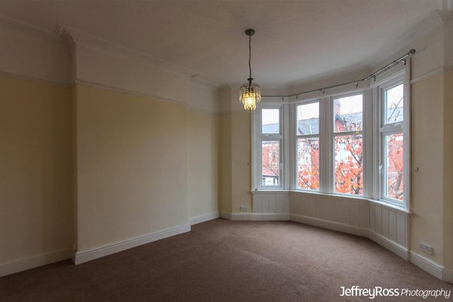 42, Stallcourt Avenue, Cardiff photo 4