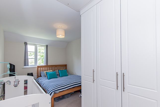 Flat to rent in Wilkinson Place, Witney