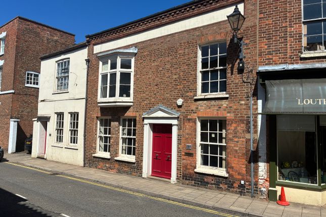 3-5, Eastgate, Louth photo 2