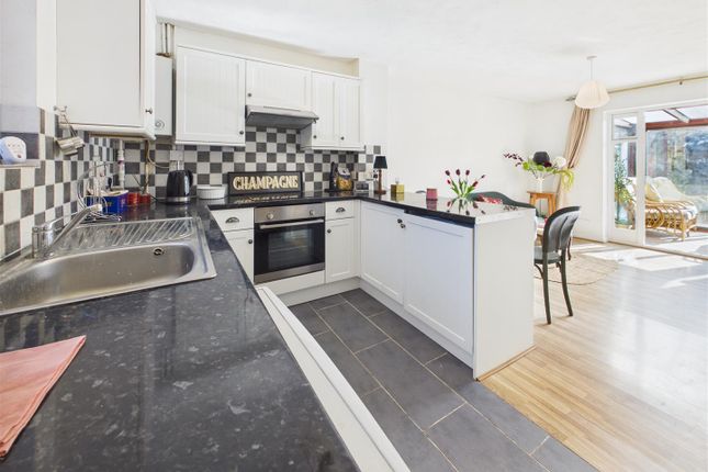 5, Audley Firs, Walton-On-Thames photo 4