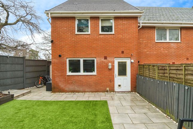End terrace house for sale in Tatwin Crescent, Southampton
