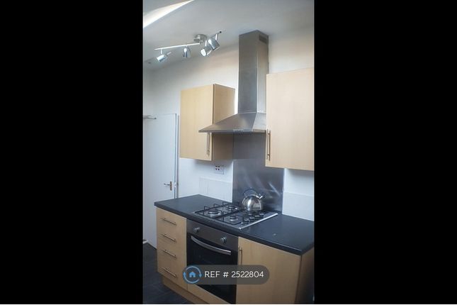 Flat, Manor Road, Wallasey photo 4
